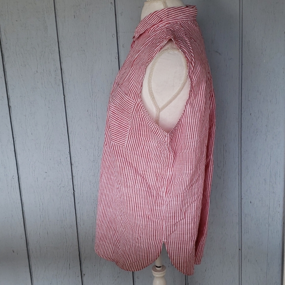 Stripes Red White Shirt/ Sleeveless Button - Picture 2 of 9